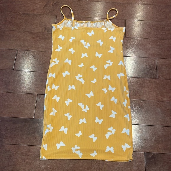Yellow Butterfly Print Dress - Picture 4 of 7